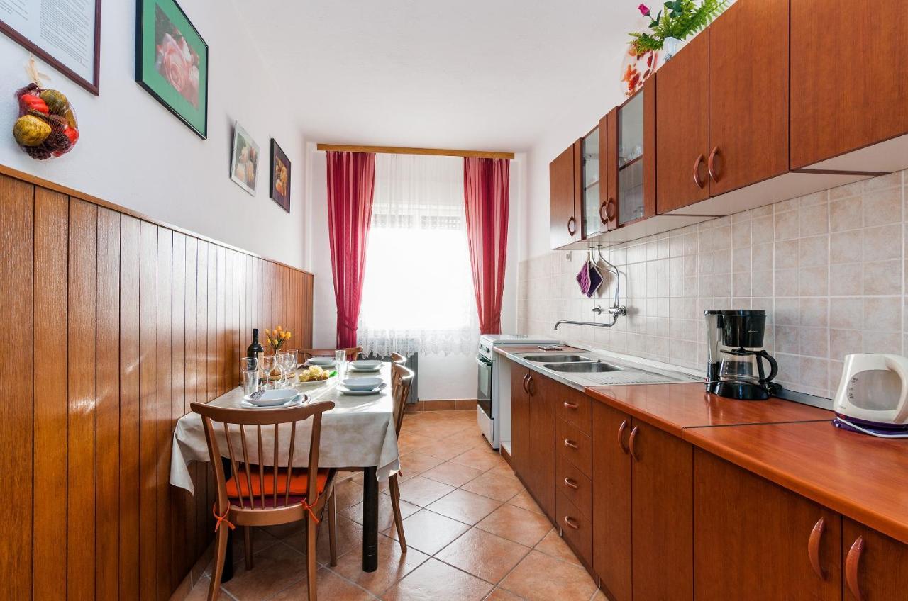 Apartments For Families With Children Privlaka, Zadar - 5747 מראה חיצוני תמונה