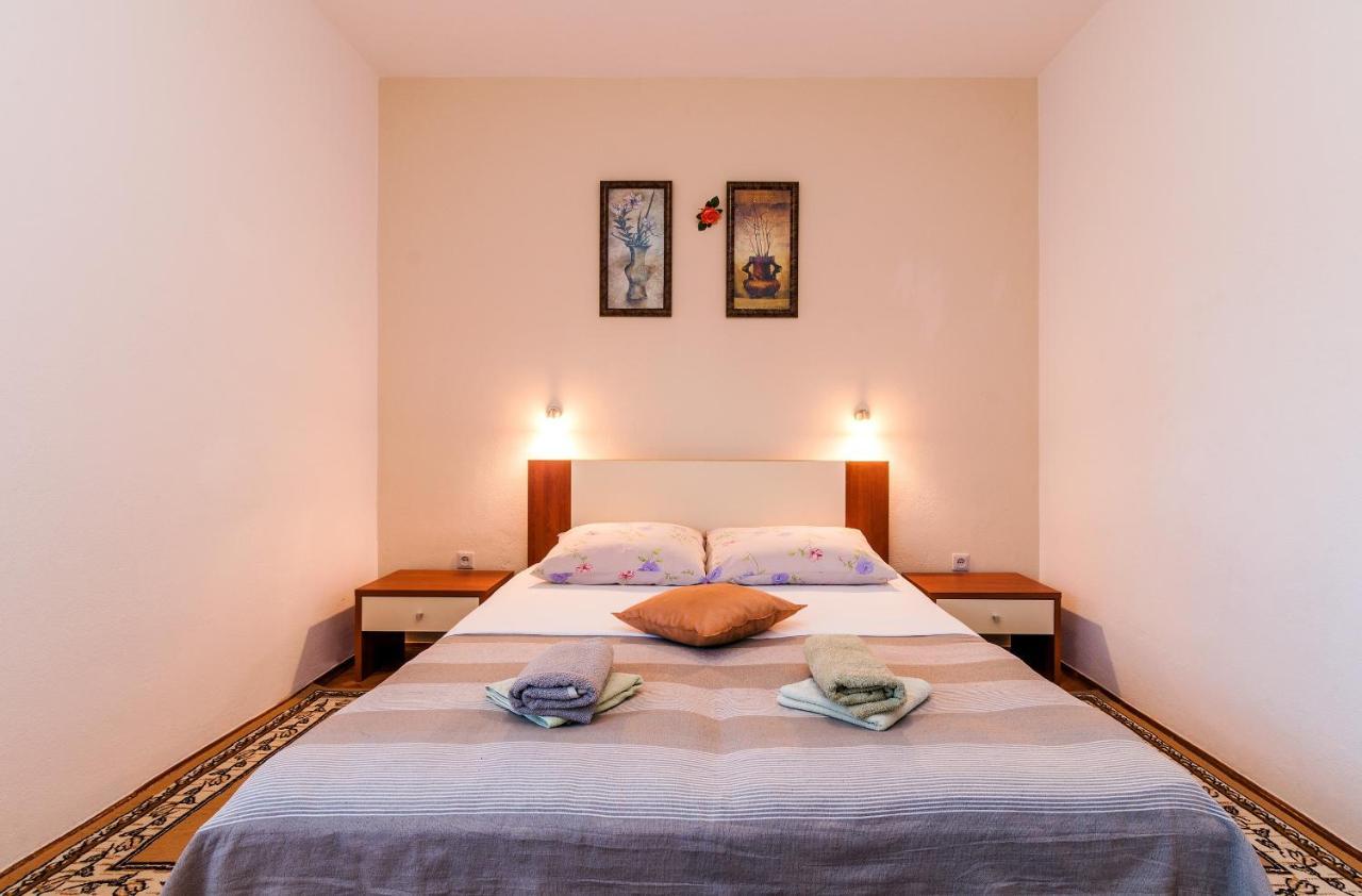 Apartments For Families With Children Privlaka, Zadar - 5747 מראה חיצוני תמונה