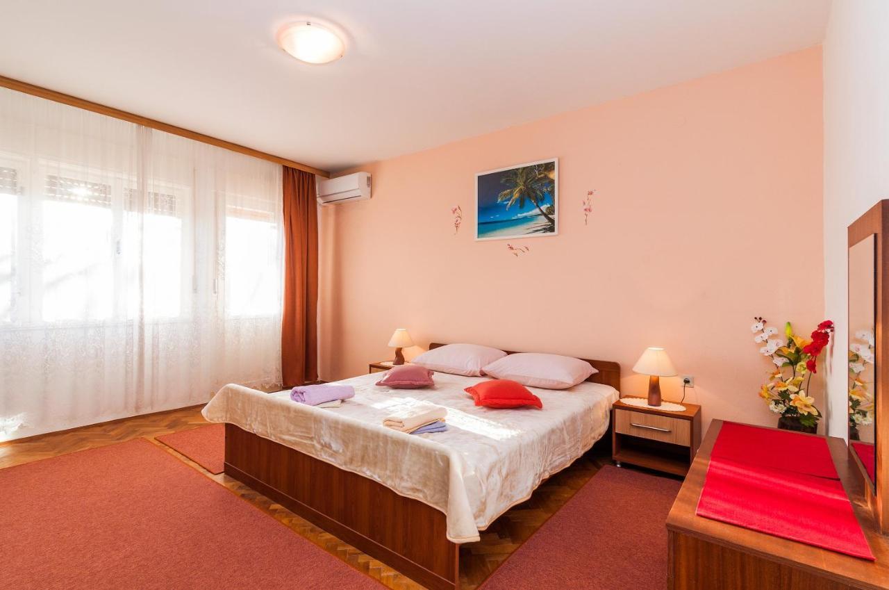 Apartments For Families With Children Privlaka, Zadar - 5747 מראה חיצוני תמונה