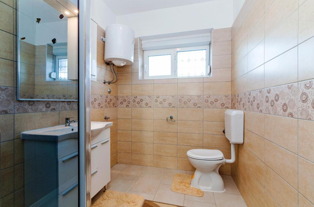 Apartments For Families With Children Privlaka, Zadar - 5747 מראה חיצוני תמונה
