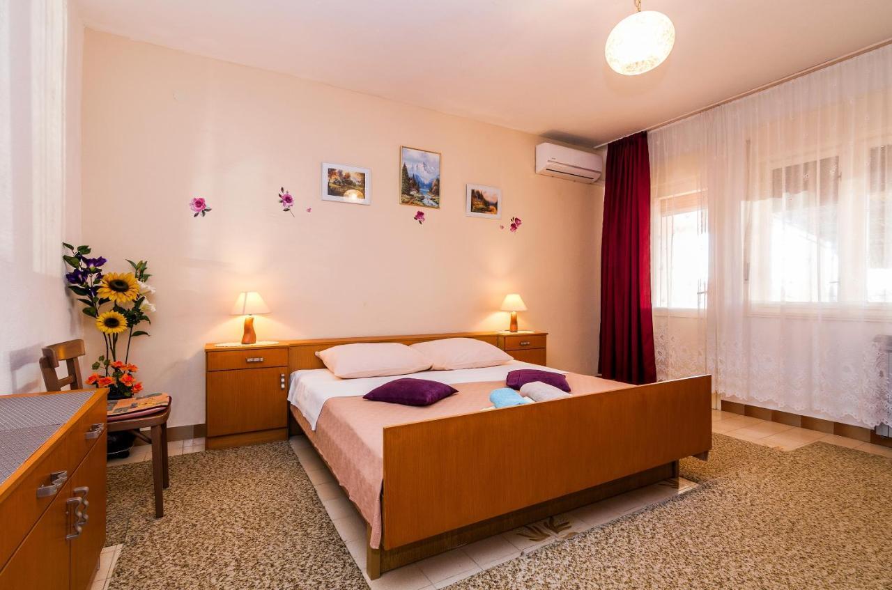 Apartments For Families With Children Privlaka, Zadar - 5747 מראה חיצוני תמונה
