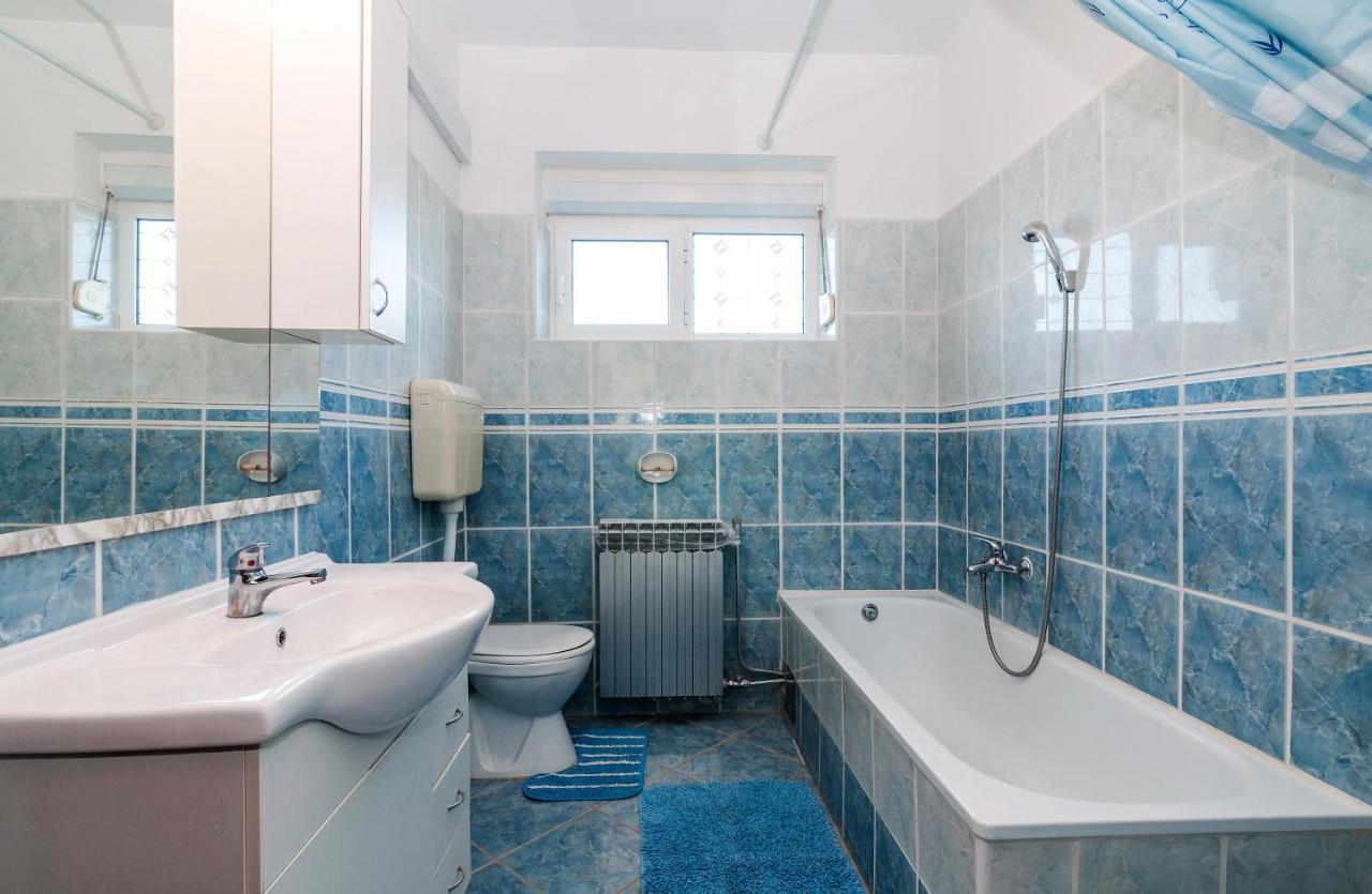 Apartments For Families With Children Privlaka, Zadar - 5747 מראה חיצוני תמונה